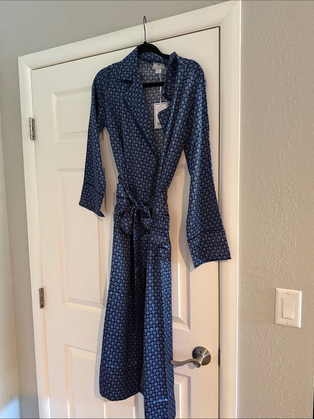 NWT Petite Plume women’s mulberry robe size small